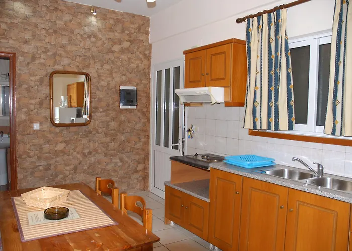 Aparthotel Stefanosplace Sea View 4*