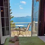 Stefanosplace Sea View Hotel apartamentowy 4*
